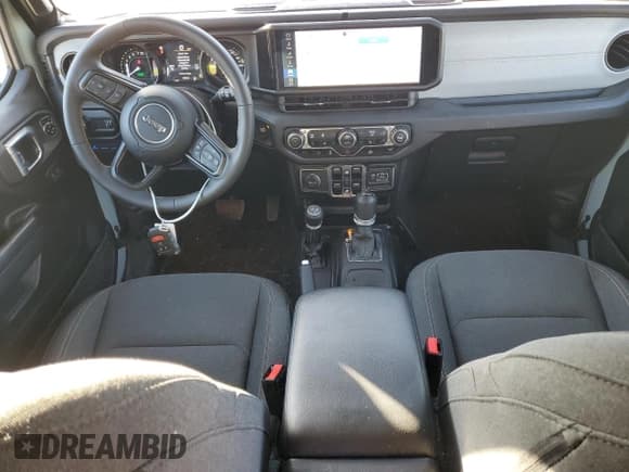 ✅ 2024 Jeep Wrangler Willys • VIN: 1C4RJXN67RW186169 • Lot: 84929725. Listed on Copart with 7,127 mi. Free auction sales archive from the USA and detailed vehicle history report at DreamBid. Image 8.