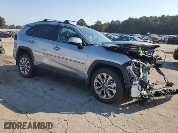 ✅ 2025 Toyota RAV4 XLE Premium • VIN: 2T3C1RFV5SC329990 • Лот: 81249955. Опубликован ранее на Copart с пробегом 1 032 миль. Бесплатный доступ к архиву аукционных продаж из США и подробный отчёт об истории автомобиля на DreamBid. Изображение 4.