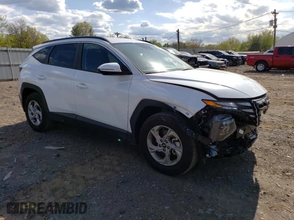 ✅ 2022 Hyundai Tucson SEL • VIN: 5NMJBCAE0NH150126 • Lot: 49619823. Wystawiony na Copart z przebiegiem 1 044 mil. Bezpłatny archiwum sprzedaży aukcyjnych z USA i szczegółowy raport historii pojazdu na DreamBid. Zdjęcie 4.