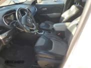 ✅ 2014 Jeep Cherokee Limited • VIN: 1C4PJLDB0EW318763 • Лот: 69446935. Опубликован ранее на Copart с пробегом 112 610 миль. Бесплатный доступ к архиву аукционных продаж из США и подробный отчёт об истории автомобиля на DreamBid. Изображение 7.