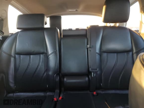 ✅ 2015 Infiniti QX60 • VIN: 5N1AL0MM2FC518512 • Лот: 92804935. Опубликован ранее на Copart с пробегом 142 541 миль. Бесплатный доступ к архиву аукционных продаж из США и подробный отчёт об истории автомобиля на DreamBid. Изображение 10.