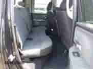 2024 Ram 1500 SLT z VIN 1C6RR7GG3RS149228, wystawiony jako IAAI lot #42574867 z przebiegiem 23 895 mil mil oraz . Historia ofert i sprzedaży dostępna na DreamBid. Obrazek 8.