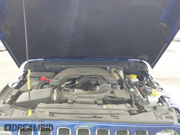 ✅ 2018 Jeep Wrangler Unlimited Sahara • VIN: 1C4HJXEG0JW257642 • Lot: 43056119. Listed on IAAI with 79,341 mi. Free auction sales archive from the USA and detailed vehicle history report at DreamBid. Image 10.