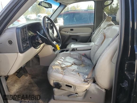 ✅ 2002 Chevrolet Suburban LT • VIN: 3GNFK16Z02G168890 • Lot: 91732555. Listed on Copart with Not provided. Free auction sales archive from the USA and detailed vehicle history report at DreamBid. Image 7.