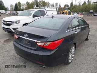 ✅ 2013 Hyundai Sonata SE • VIN: 5NPEC4AC6DH737354 • Lot: 43561373. Listed on IAAI with 120,485 mi. Free auction sales archive from the USA and detailed vehicle history report at DreamBid. Image 4.