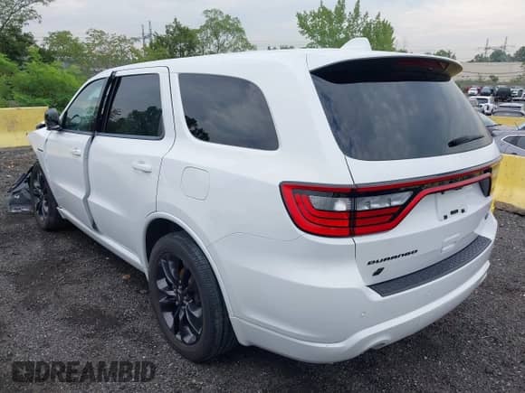 2022 Dodge Durango R/T with VIN 1C4SDJCT8NC105416, listed as a IAAI auction lot 42988581 with 27,043 mi miles and . Bid and sale history available at DreamBid. Image 3.