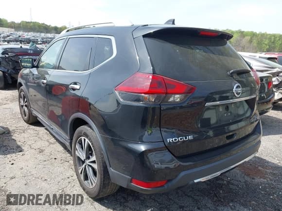 ✅ 2018 Nissan Rogue S • VIN: 5N1AT2MT2JC812827 • Lot: 41942055. Wystawiony na IAAI z przebiegiem 201 875 mil. Bezpłatny archiwum sprzedaży aukcyjnych z USA i szczegółowy raport historii pojazdu na DreamBid. Zdjęcie 3.