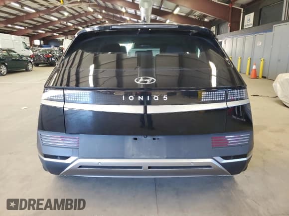 ✅ 2023 Hyundai Ioniq 5 SEL • VIN: KM8KN4AE0PU133769 • Lot: 90004695. Listed on Copart with 37,770 mi. Free auction sales archive from the USA and detailed vehicle history report at DreamBid. Image 6.