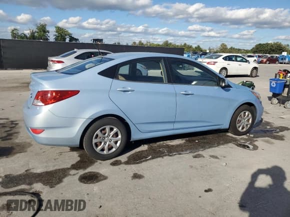 ✅ 2013 Hyundai Accent GLS • VIN: KMHCT4AE1DU504718 • Lot: 90692795. Listed on Copart with 110,196 mi. Free auction sales archive from the USA and detailed vehicle history report at DreamBid. Image 3.