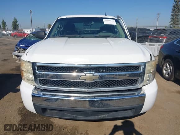 ✅ 2010 Chevrolet Silverado 1500 LS • VIN: 3GCRCREA7AG264172 • Lot: 43559823. Listed on IAAI with 176,031 mi. Free auction sales archive from the USA and detailed vehicle history report at DreamBid. Image 12.