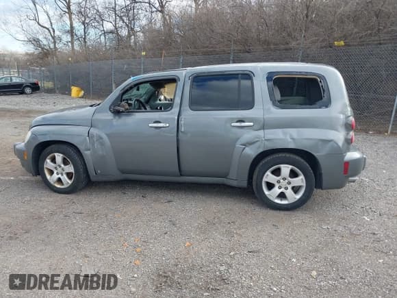✅ 2006 Chevrolet HHR LT • VIN: 3GNDA23P26S541434 • Lot: 41241374. Listed on IAAI with 113,131 mi. Free auction sales archive from the USA and detailed vehicle history report at DreamBid. Image 15.