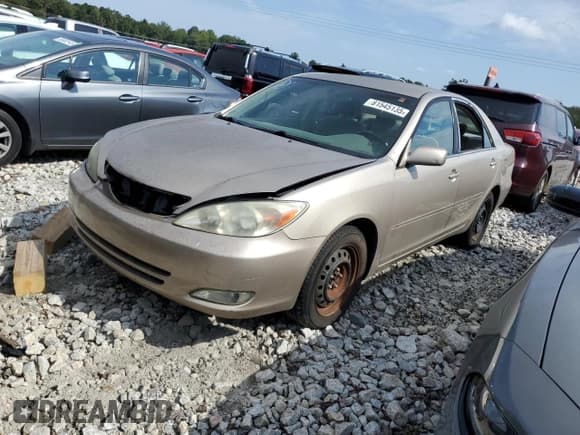 ✅ 2004 Toyota Camry SE • VIN: 4T1BE32K04U827386 • Lot: 81545135. Listed on Copart with 233,688 mi. Free auction sales archive from the USA and detailed vehicle history report at DreamBid. Image 1.