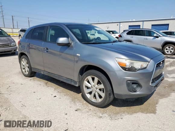 2013 Mitsubishi Outlander ES z VIN 4A4AR3AU7DE002388, wystawiony jako Copart lot #71191145 z przebiegiem 210 627 mil mil oraz Szkoda całkowita • Salvage title. Historia ofert i sprzedaży dostępna na DreamBid. Obrazek 4.