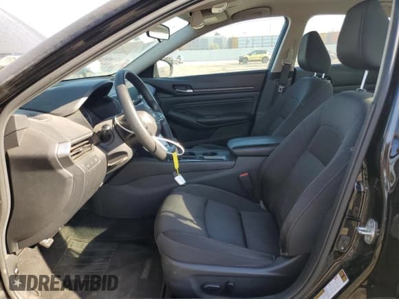 ✅ 2019 Nissan Altima S • VIN: 1N4BL4BV9KC245306 • Lot: 70687275. Wystawiony na Copart z przebiegiem 119 327 mil. Bezpłatny archiwum sprzedaży aukcyjnych z USA i szczegółowy raport historii pojazdu na DreamBid. Zdjęcie 7.