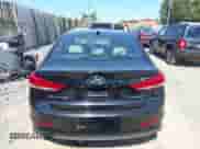 2017 Hyundai Elantra Limited с VIN KMHD84LF0HU119605, выставлен на аукционе IAAI как лот 43222041 с пробегом 160 633 миль миль и . История ставок и продаж доступна на DreamBid. Изображение 16.