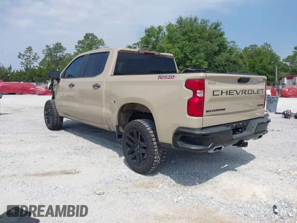 2022 Chevrolet Silverado 1500 Custom Trail Boss with VIN 3GCPDCED1NG639300, listed as a IAAI auction lot 42308253 with 13,799 mi miles and . Bid and sale history available at DreamBid. Image 3.