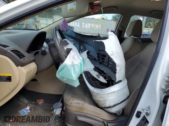 ✅ 2014 Hyundai Accent GLS • VIN: KMHCT4AE8EU590403 • Лот: 69671694. Опубликован ранее на Copart с пробегом Не указан. Бесплатный доступ к архиву аукционных продаж из США и подробный отчёт об истории автомобиля на DreamBid. Изображение 7.