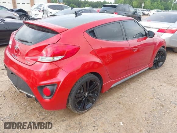 ✅ 2013 Hyundai Veloster Turbo • VIN: KMHTC6AE1DU110874 • Lot: 42469891. Wystawiony na IAAI z przebiegiem 167 035 mil. Bezpłatny archiwum sprzedaży aukcyjnych z USA i szczegółowy raport historii pojazdu na DreamBid. Zdjęcie 4.