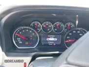 ✅ 2020 Chevrolet Silverado 1500 RST • VIN: 3GCUYEED4LG101285 • Lot: 42272752. Wystawiony na IAAI z przebiegiem 50 248 mil. Bezpłatny archiwum sprzedaży aukcyjnych z USA i szczegółowy raport historii pojazdu na DreamBid. Zdjęcie 7.