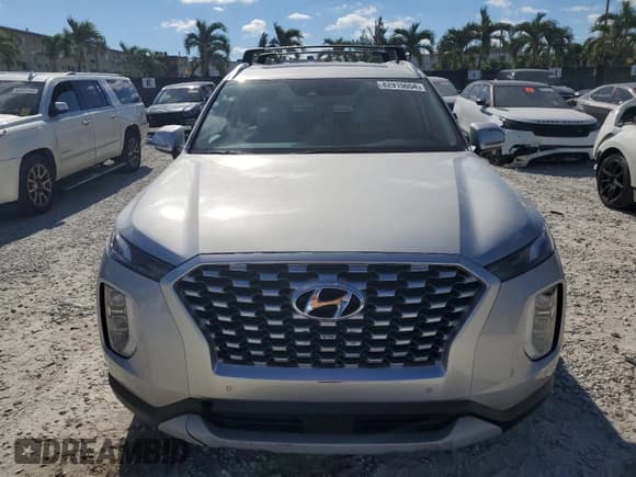 ✅ 2022 Hyundai Palisade SEL • VIN: KM8R44HE3NU380272 • Лот: 82915654. Опубликован ранее на Copart с пробегом 12 021 миль. Бесплатный доступ к архиву аукционных продаж из США и подробный отчёт об истории автомобиля на DreamBid. Изображение 5.