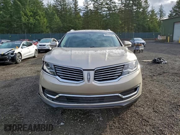 ✅ 2017 Lincoln MKX Select • VIN: 2LMPJ6KP0HBL37240 • Лот: 93457225. Опубликован ранее на Copart с пробегом 34 536 миль. Бесплатный доступ к архиву аукционных продаж из США и подробный отчёт об истории автомобиля на DreamBid. Изображение 5.