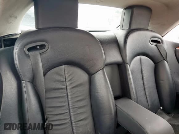 ✅ 2008 Mercedes-Benz CLK 350 • VIN: WDBTK56F58T088861 • Lot: 60743665. Listed on Copart with 204,611 mi. Free auction sales archive from the USA and detailed vehicle history report at DreamBid. Image 10.