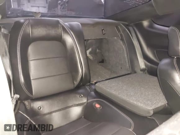 ✅ 2021 Ford Mustang GT • VIN: 1FA6P8CF8M5125265 • Lot: 43448790. Listed on IAAI with 93,670 mi. Free auction sales archive from the USA and detailed vehicle history report at DreamBid. Image 8.