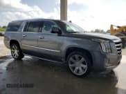 ✅ 2018 Cadillac Escalade ESV Luxury • VIN: 1GYS4HKJ9JR331927 • Лот: 66510275. Опубликован ранее на Copart с пробегом 92 815 миль. Бесплатный доступ к архиву аукционных продаж из США и подробный отчёт об истории автомобиля на DreamBid. Изображение 4.