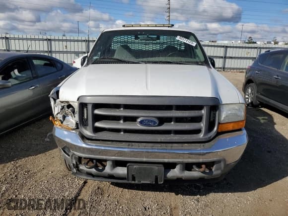 ✅ 2001 Ford F-250 XL • VIN: 1FTNF20L71EC58711 • Лот: 90374125. Опубликован ранее на Copart с пробегом 182 386 миль. Бесплатный доступ к архиву аукционных продаж из США и подробный отчёт об истории автомобиля на DreamBid. Изображение 5.