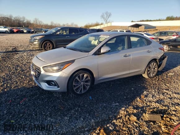 ✅ 2018 Hyundai Accent Limited • VIN: 3KPC34A34JE028834 • Лот: 85952344. Опубликован ранее на Copart с пробегом 70 655 миль. Бесплатный доступ к архиву аукционных продаж из США и подробный отчёт об истории автомобиля на DreamBid. Изображение 1.