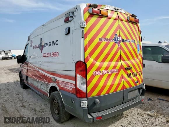 ✅ 2018 Ford Transit • VIN: 1FDYR2CM7JKA80501 • Lot: 54597915. Listed on Copart with 353,695 mi. Free auction sales archive from the USA and detailed vehicle history report at DreamBid. Image 2.