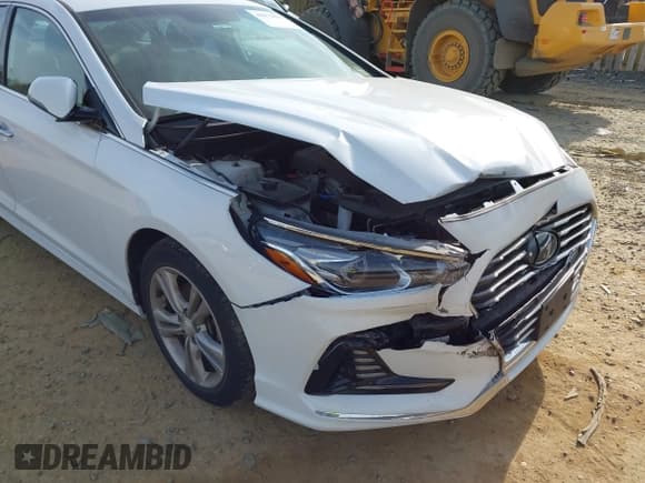 ✅ 2018 Hyundai Sonata Sport Plus • VIN: 5NPE34AF1JH689526 • Lot: 43573033. Listed on IAAI with 48,381 mi. Free auction sales archive from the USA and detailed vehicle history report at DreamBid. Image 6.