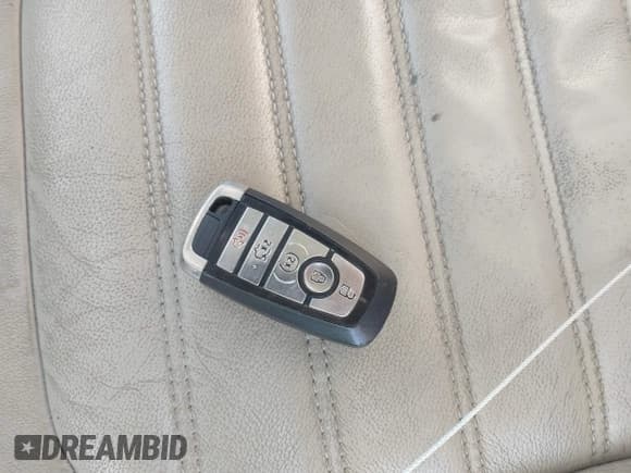 ✅ 2017 Ford Fusion SE • VIN: 3FA6P0HDXHR214234 • Lot: 43337051. Wystawiony na IAAI z przebiegiem 57 541 mil. Bezpłatny archiwum sprzedaży aukcyjnych z USA i szczegółowy raport historii pojazdu na DreamBid. Zdjęcie 11.