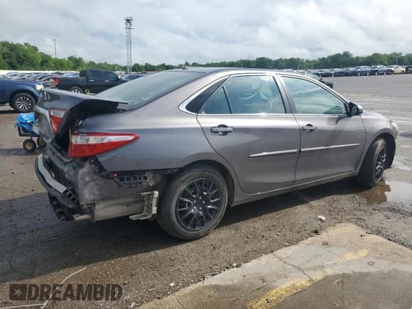 ✅ 2016 Toyota Camry LE • VIN: 4T4BF1FK1GR520024 • Лот: 65680155. Опубликован ранее на Copart с пробегом 110 808 миль. Бесплатный доступ к архиву аукционных продаж из США и подробный отчёт об истории автомобиля на DreamBid. Изображение 3.