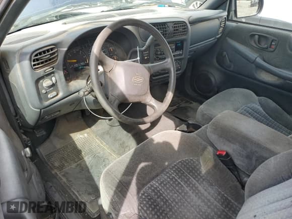 ✅ 2001 Chevrolet S-10 LS • VIN: 1GCCS19W418189419 • Лот: 49445175. Опубликован ранее на Copart с пробегом 108 271 миль. Бесплатный доступ к архиву аукционных продаж из США и подробный отчёт об истории автомобиля на DreamBid. Изображение 8.