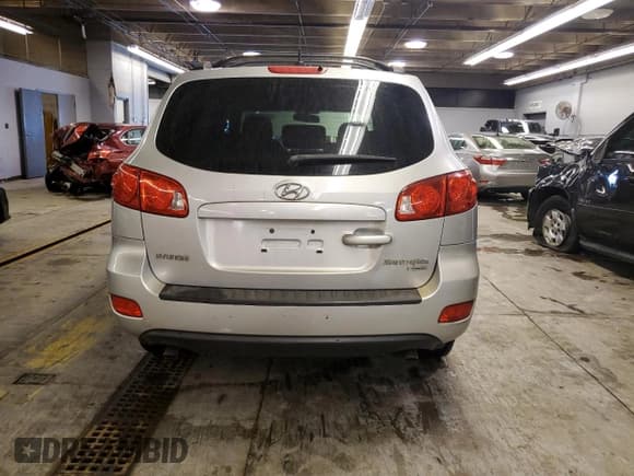 ✅ 2009 Hyundai Santa Fe GLS • VIN: 5NMSG73D69H259990 • Lot: 88451205. Listed on Copart with 148,287 mi. Free auction sales archive from the USA and detailed vehicle history report at DreamBid. Image 6.