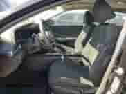 2024 Hyundai Elantra SEL z VIN KMHLS4DG6RU696709, wystawiony jako Copart lot #84183705 z przebiegiem 26 996 mil mil oraz Szkoda całkowita • Salvage title. Historia ofert i sprzedaży dostępna na DreamBid. Obrazek 7.