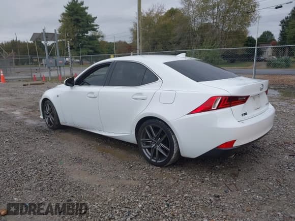 ✅ 2015 Lexus IS 250 • VIN: JTHBF1D20F5046107 • Lot: 43557330. Listed on IAAI with 94,449 mi. Free auction sales archive from the USA and detailed vehicle history report at DreamBid. Image 3.