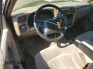 ✅ 2002 Chevrolet S-10 LS • VIN: 1GCCS19W328207975 • Лот: 69282874. Опубликован ранее на Copart с пробегом 119 230 миль. Бесплатный доступ к архиву аукционных продаж из США и подробный отчёт об истории автомобиля на DreamBid. Изображение 8.