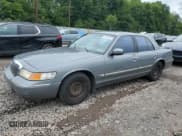 ✅ 1998 Mercury Grand Marquis GS • VIN: 2MEFM74W5WX679567 • Lot: 68551355. Wystawiony na Copart z przebiegiem 195 024 mil. Bezpłatny archiwum sprzedaży aukcyjnych z USA i szczegółowy raport historii pojazdu na DreamBid. Zdjęcie 1.