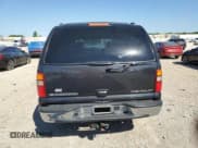 ✅ 2003 Chevrolet Suburban Z71 • VIN: 3GNFK16Z03G179485 • Lot: 70593555. Wystawiony na Copart z przebiegiem 203 634 mil. Bezpłatny archiwum sprzedaży aukcyjnych z USA i szczegółowy raport historii pojazdu na DreamBid. Zdjęcie 6.