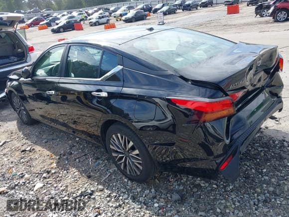 ✅ 2023 Nissan Altima SV • VIN: 1N4BL4DV2PN359785 • Lot: 43072326. Wystawiony na IAAI z przebiegiem 59 811 mil. Bezpłatny archiwum sprzedaży aukcyjnych z USA i szczegółowy raport historii pojazdu na DreamBid. Zdjęcie 3.