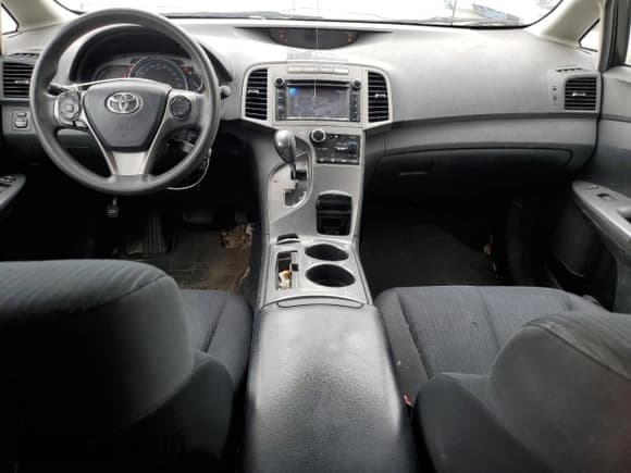 ✅ 2013 Toyota Venza LE • VIN: 4T3BA3BBXDU042022 • Lot: 57340495. Listed on Copart with 174,564 mi. Free auction sales archive from the USA and detailed vehicle history report at DreamBid. Image 8.