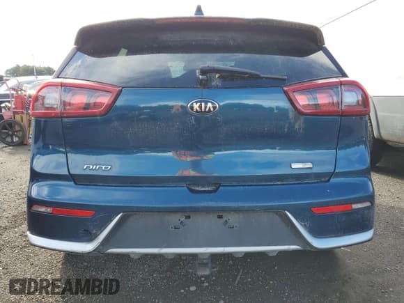 ✅ 2018 Kia Niro EX • VIN: KNDCC3LC8J5176262 • Lot: 84239085. Listed on Copart with 153,432 mi. Free auction sales archive from the USA and detailed vehicle history report at DreamBid. Image 6.