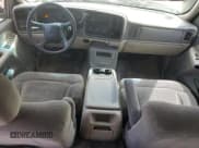 ✅ 2002 Chevrolet Tahoe LS • VIN: 1GNEK13Z22R268960 • Lot: 58198625. Listed on Copart with 199,984 mi. Free auction sales archive from the USA and detailed vehicle history report at DreamBid. Image 8.