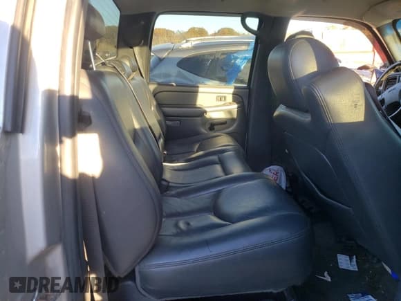 ✅ 2005 GMC Sierra 2500HD SLT • VIN: 1GTHK23285F866815 • Lot: 77379104. Wystawiony na Copart z przebiegiem 233 734 mil. Bezpłatny archiwum sprzedaży aukcyjnych z USA i szczegółowy raport historii pojazdu na DreamBid. Zdjęcie 10.