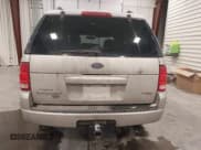 ✅ 2005 Ford Explorer XLT • VIN: 1FMZU63K75UA92666 • Lot: 41401078. Wystawiony na IAAI z przebiegiem 180 753 mil. Bezpłatny archiwum sprzedaży aukcyjnych z USA i szczegółowy raport historii pojazdu na DreamBid. Zdjęcie 16.