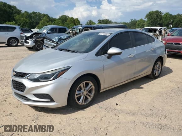 ✅ 2018 Chevrolet Cruze LT • VIN: 1G1BE5SM3J7111151 • Lot: 62748995. Listed on Copart with 110,698 mi. Free auction sales archive from the USA and detailed vehicle history report at DreamBid. Image 1.