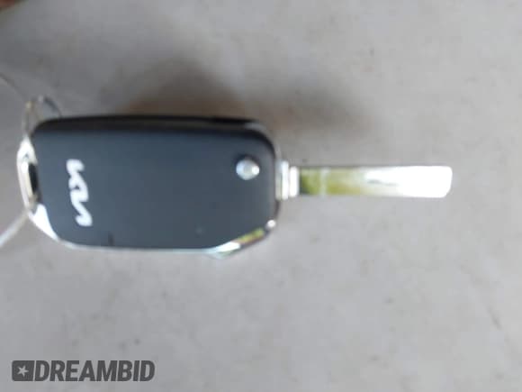 ✅ 2024 Kia Forte LXS • VIN: 3KPF24AD2RE712317 • Lot: 43676282. Wystawiony na IAAI z przebiegiem 40 934 mil. Bezpłatny archiwum sprzedaży aukcyjnych z USA i szczegółowy raport historii pojazdu na DreamBid. Zdjęcie 11.