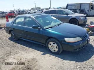 2001 Honda Accord EX с VIN 1HGCG16521A070727, выставлен на аукционе IAAI как лот 42858554 с пробегом 274 934 миль миль и . История ставок и продаж доступна на DreamBid. Изображение 1.